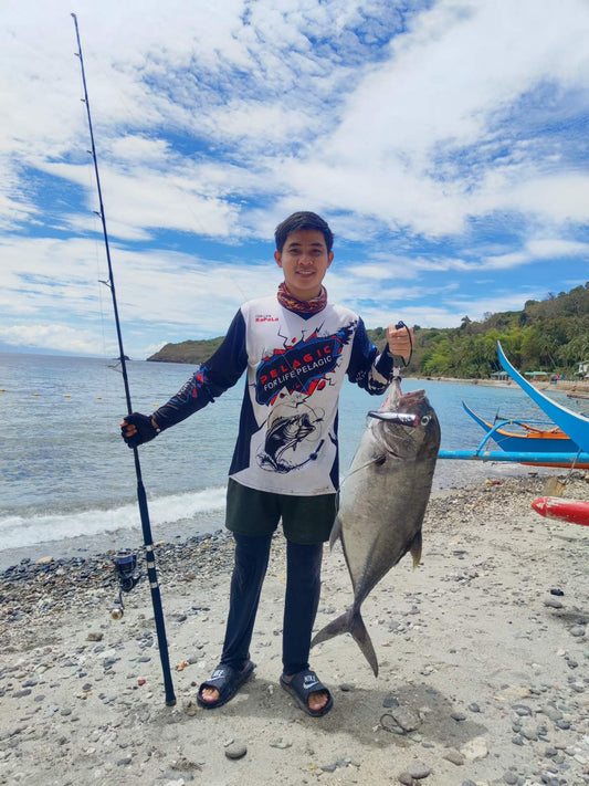 Again landing a nice sized 12kg giant trevally, angler Josh macnel Sulit used Piratez Gunz Force Shooter and Daiwa BG MQ 6000 reel in subduing this fish - Ryoshi Pro Outfitters