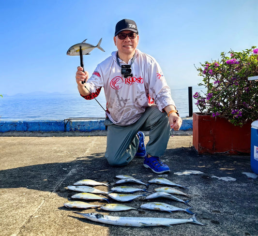 Ultralight casting with Gekkabijin mebaru mx 74uls-n rod, perfect for fishing hard pulling fish like trevallies and queen fishes. - Ryoshi Pro Outfitters