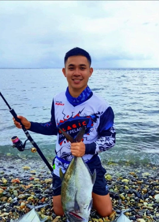 Josh Macnel Sulit popping GT's with Daiwa BG MQ 6000 reel. -Ryoshi Pro Outfitters