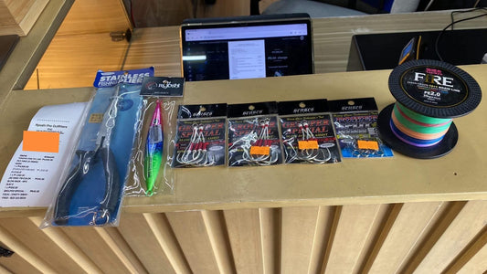 Customers choices for his incoming jigging session sesnes assist hooks, tokayo fire pe 2, rpo ou812 jigs and smith pliers. - Ryoshi Pro Outfitters