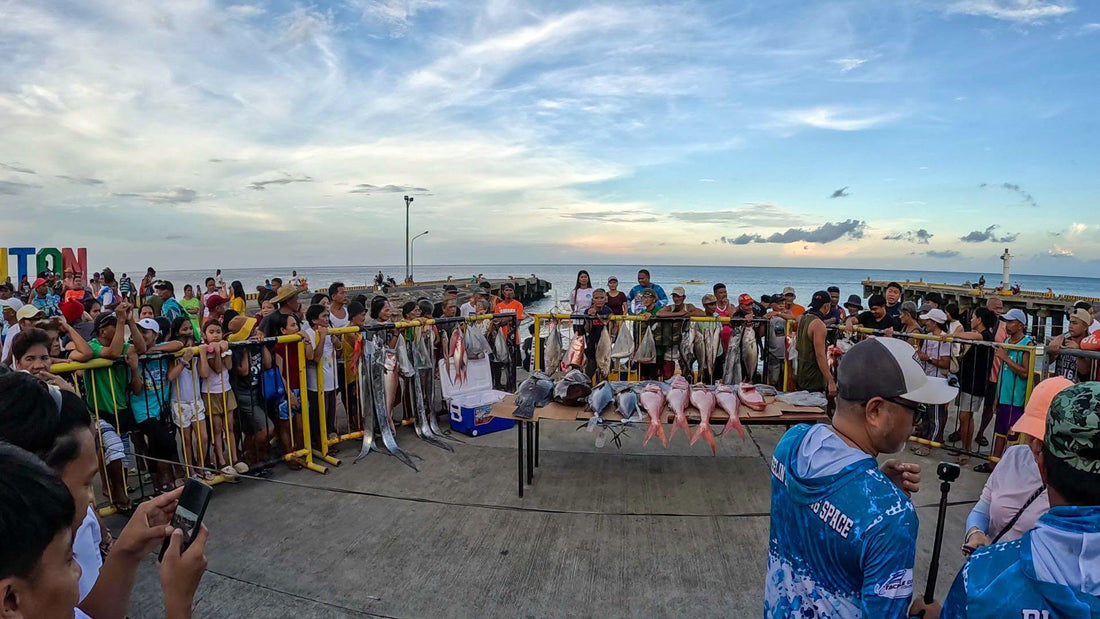 Awarding ceremony held at the port of Banton during the 2nd Banton National Jigging Tournament with tournament organizer Mark Lawrence Forfieda . - Ryoshi Pro Outfitters
