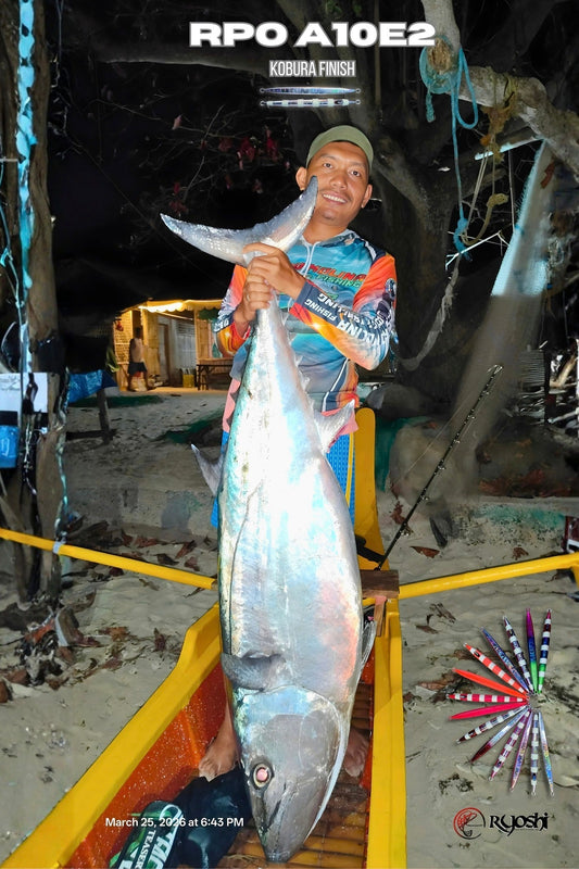 Angler Sanvic Tiaga of Sta Fe Romblon landing a huge dog tooth tuna weighing 45.5 kg using Rysohi Pro’s RPO A10E2 Kobura finish jig.  - Ryoshi Pro Outfitters