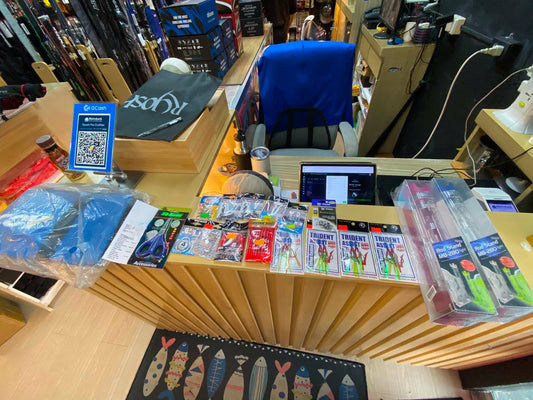 Thursday grind, decoy water proof tote bag, pro hunter scissors splitring openner, trident hooks, meiho rod holders and assorted terminal tackles, customers choice for his tackle top up preparing for his next fishing adventure. - Ryoshi Pro Outfitters