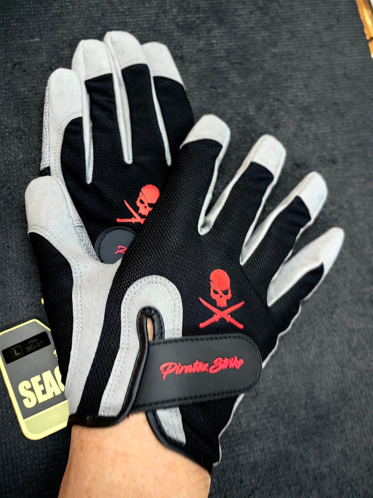 Piratez Strike Jigging and Popping Gloves